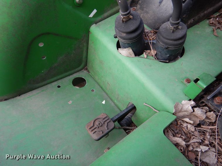 image for item DN2598 2006 John Deere 5325  MFWD tractor