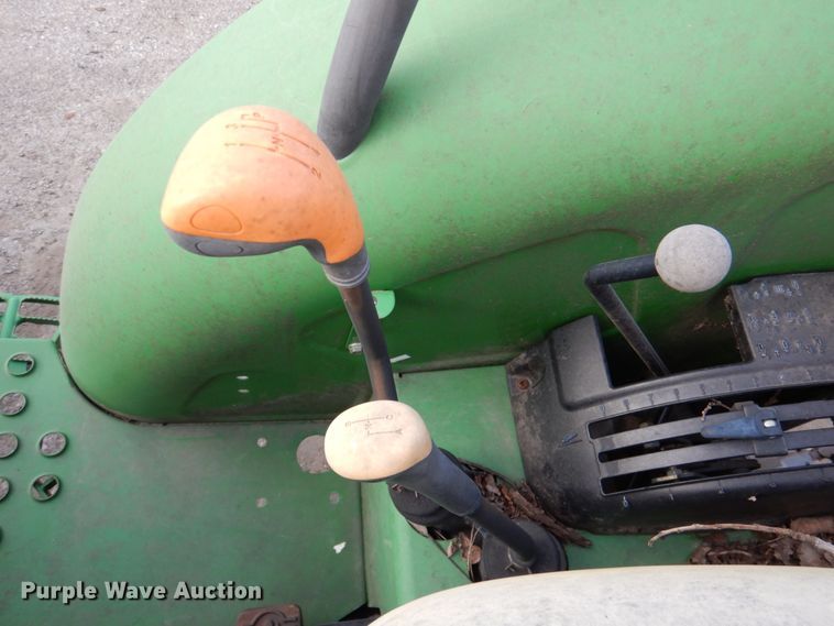 image for item DN2598 2006 John Deere 5325  MFWD tractor