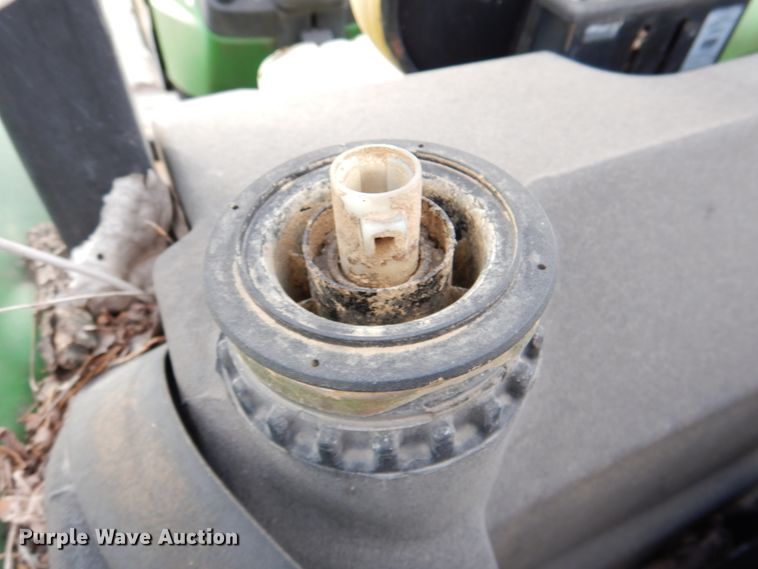 image for item DN2598 2006 John Deere 5325  MFWD tractor