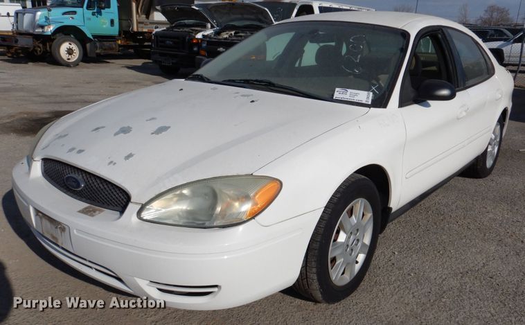 image for item DN2599 2007 Ford Taurus SE