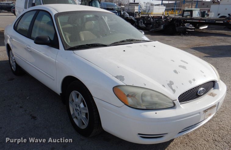 image for item DN2599 2007 Ford Taurus SE