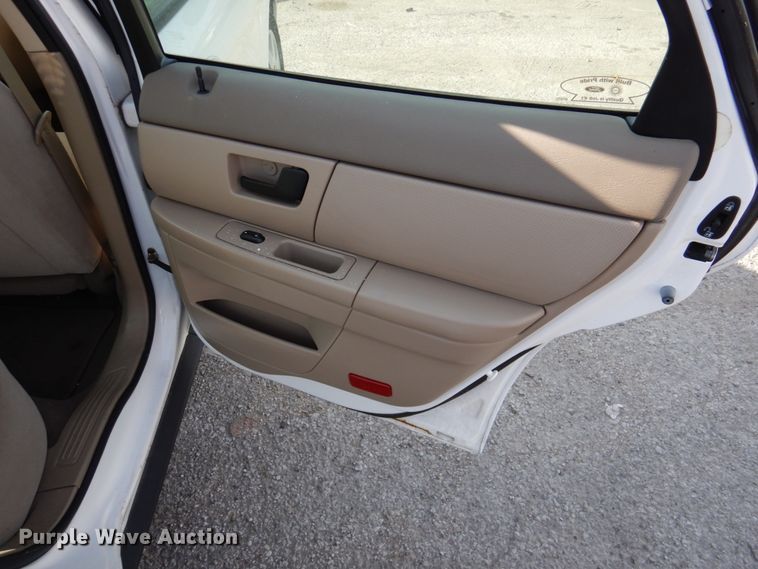 image for item DN2599 2007 Ford Taurus SE