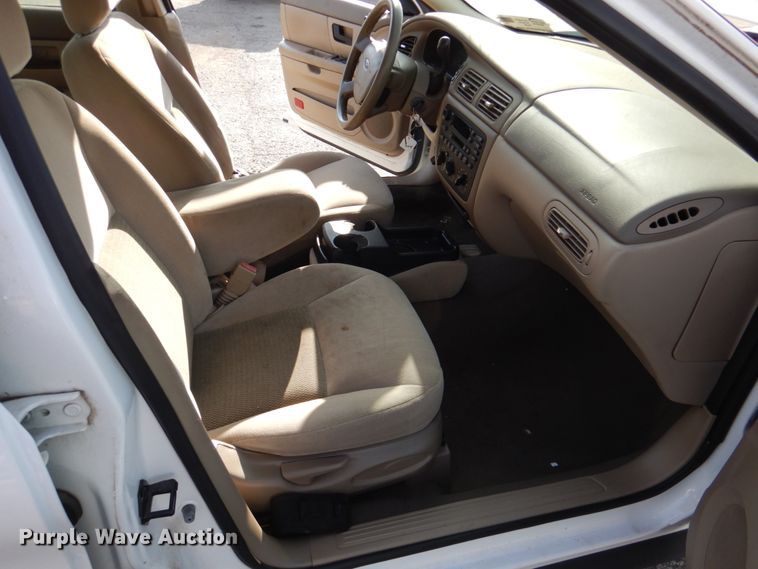 image for item DN2599 2007 Ford Taurus SE