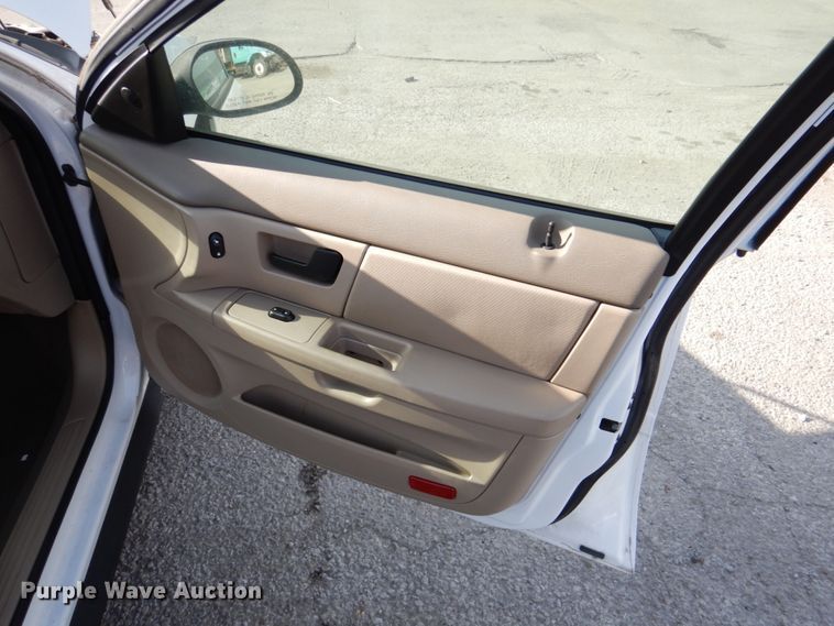 image for item DN2599 2007 Ford Taurus SE