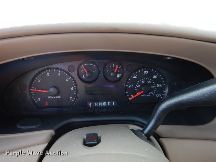 image for item DN2600 2007 Ford Taurus SE