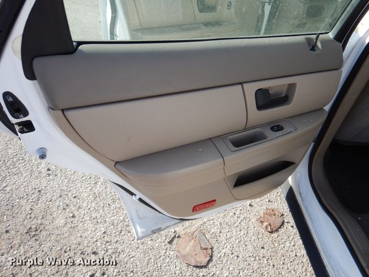 image for item DN2600 2007 Ford Taurus SE