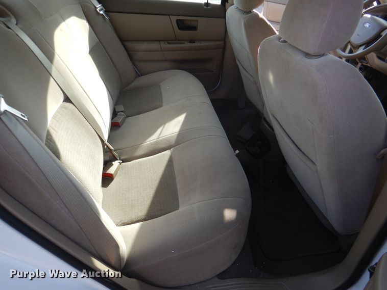 image for item DN2600 2007 Ford Taurus SE