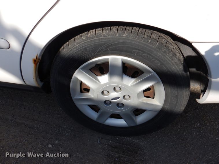 image for item DN2600 2007 Ford Taurus SE