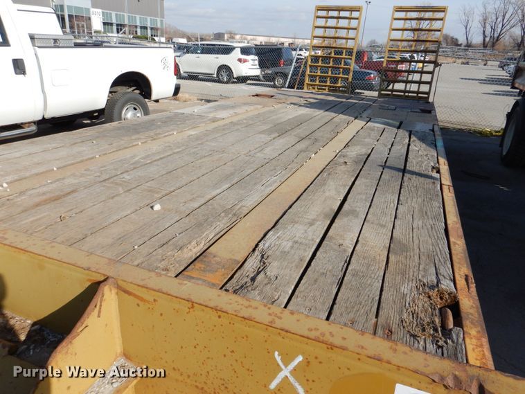 image for item DN2602 2013 Interstate 24DTA  equipment trailer