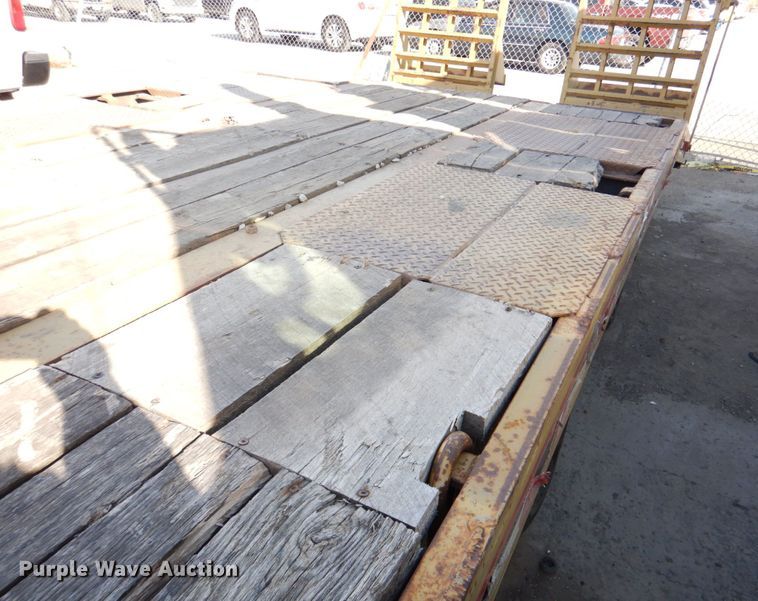 image for item DN2602 2013 Interstate 24DTA  equipment trailer