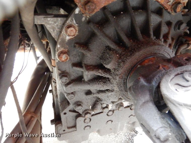 image for item DN2604 1999 International 4900  dump truck