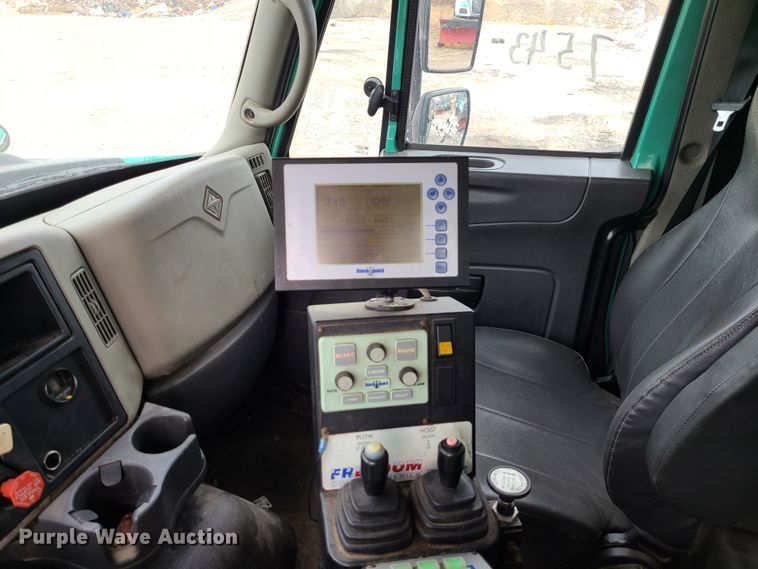 image for item DN2605 2009 International WorkStar 7600  dump truck