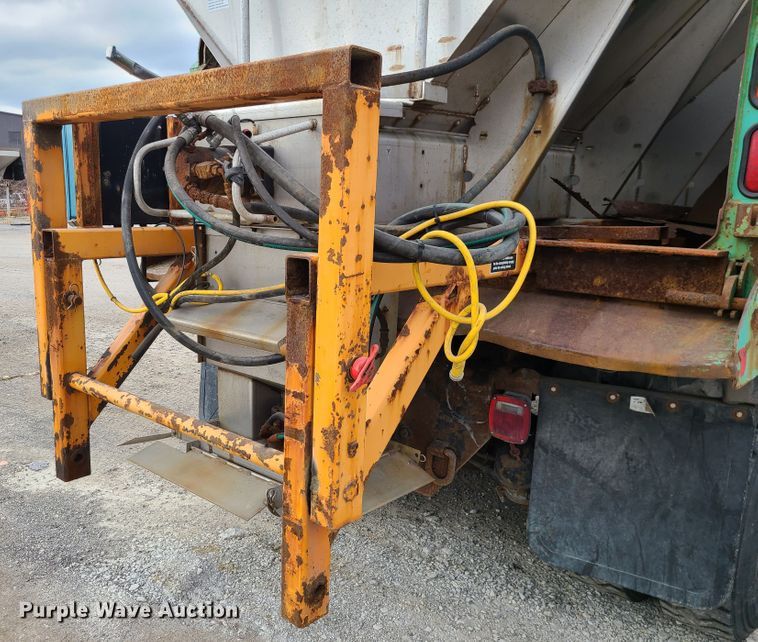 image for item DN2605 2009 International WorkStar 7600  dump truck