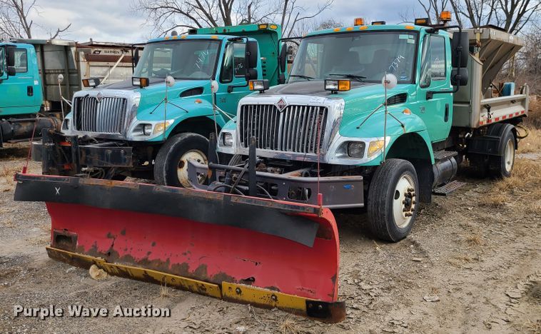 image for item DN2606 2007 International 7300  dump truck