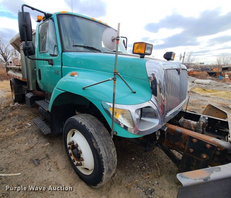 image for item DN2606 2007 International 7300  dump truck