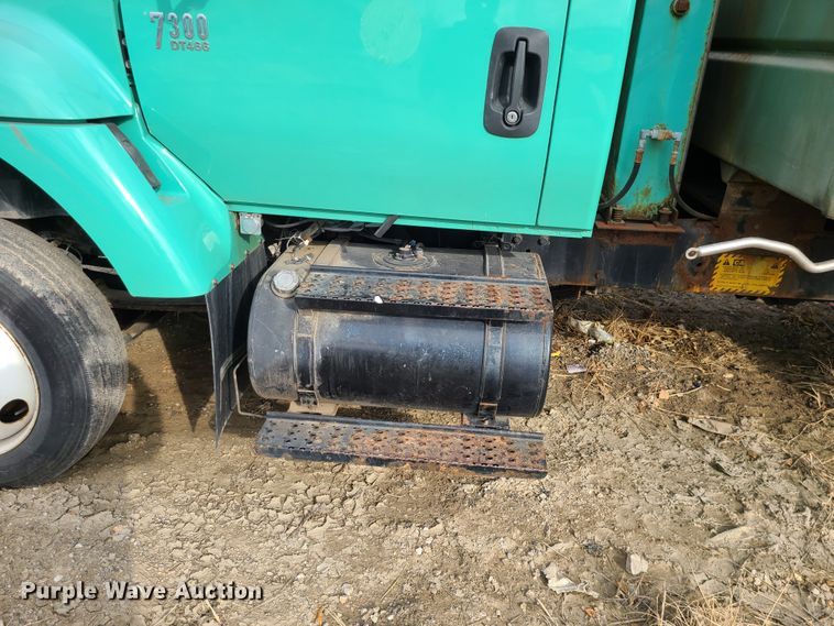 image for item DN2606 2007 International 7300  dump truck