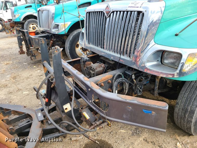 image for item DN2606 2007 International 7300  dump truck