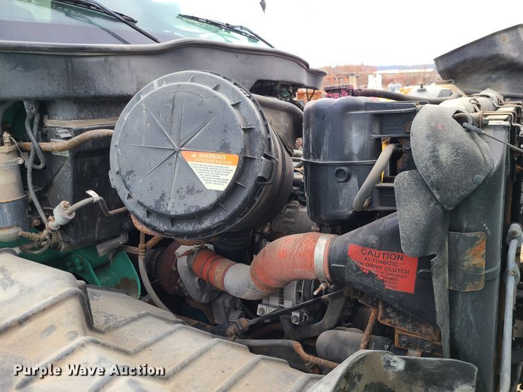 image for item DN2606 2007 International 7300  dump truck