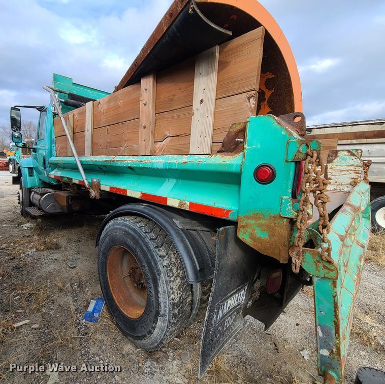 image for item DN2607 2007 International 7400  dump truck