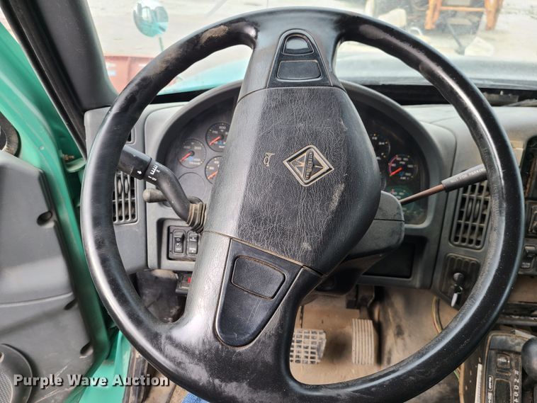 image for item DN2607 2007 International 7400  dump truck