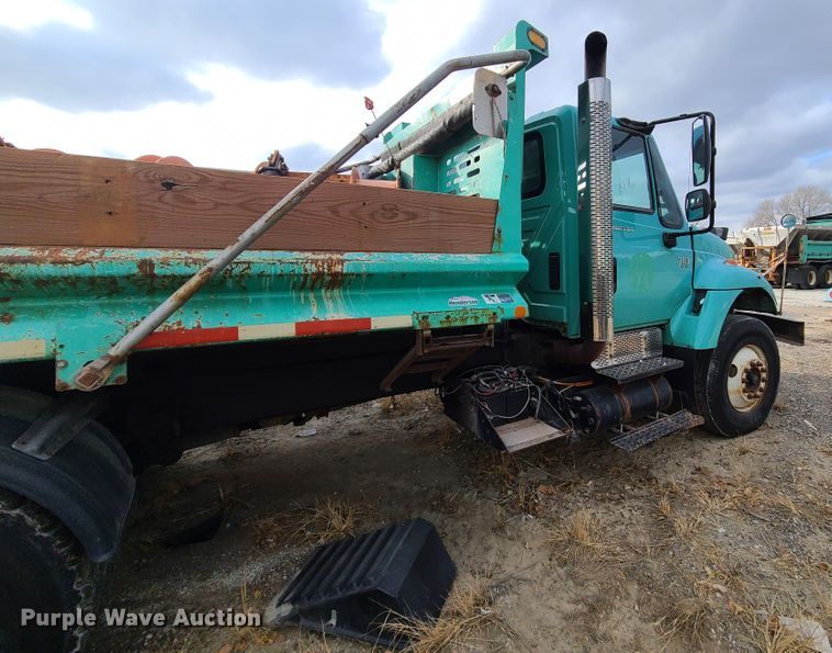 image for item DN2607 2007 International 7400  dump truck