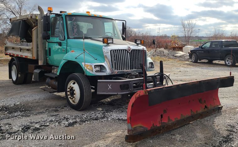 image for item DN2608 2007 International 7300  dump truck
