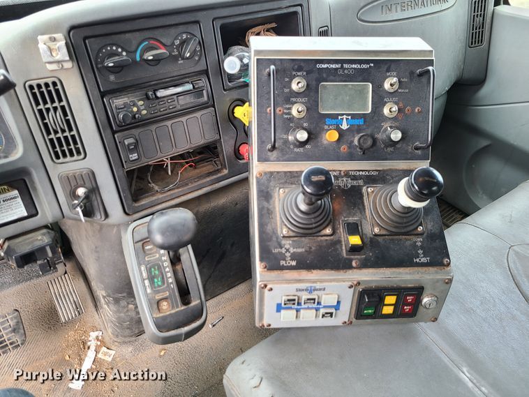 image for item DN2608 2007 International 7300  dump truck