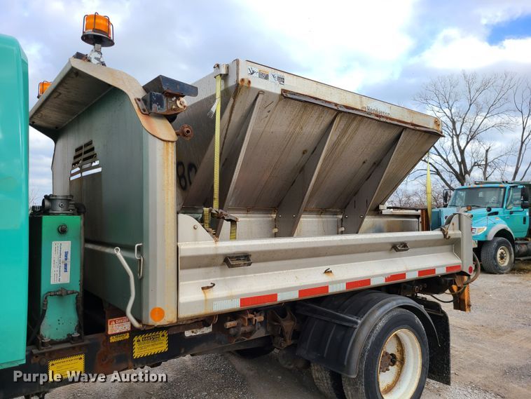 image for item DN2608 2007 International 7300  dump truck