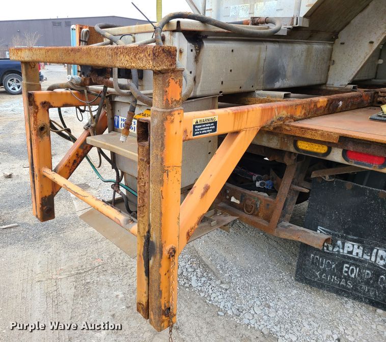 image for item DN2608 2007 International 7300  dump truck