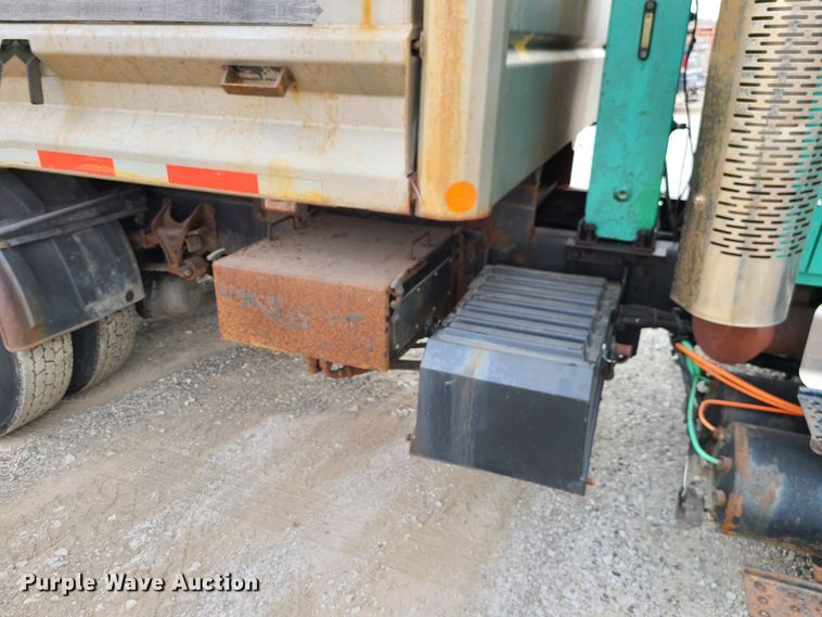 image for item DN2608 2007 International 7300  dump truck