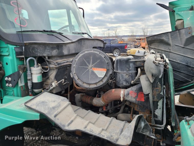 image for item DN2608 2007 International 7300  dump truck