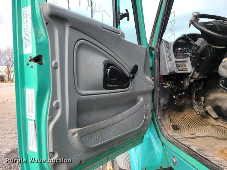 image for item DN2609 2007 International 7600  dump truck