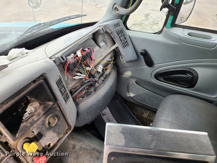 image for item DN2609 2007 International 7600  dump truck