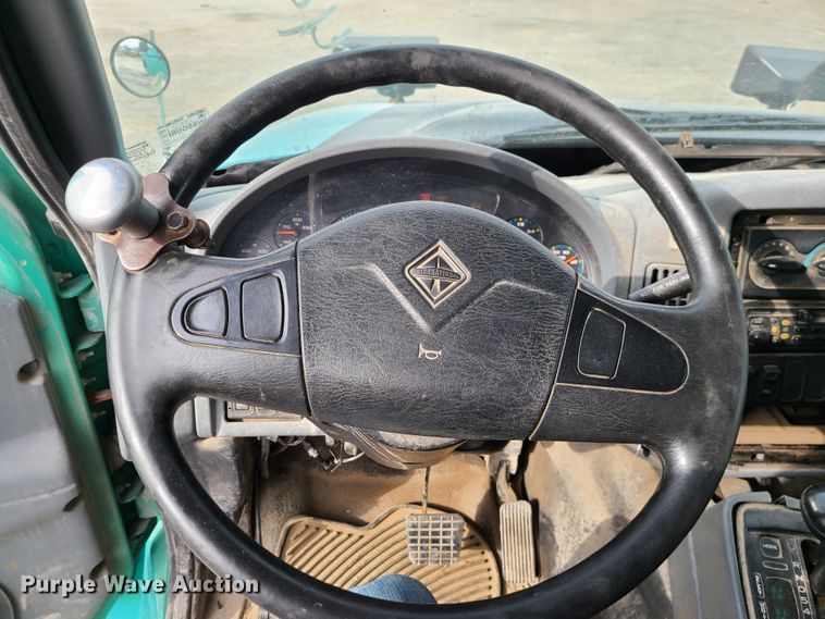 image for item DN2609 2007 International 7600  dump truck