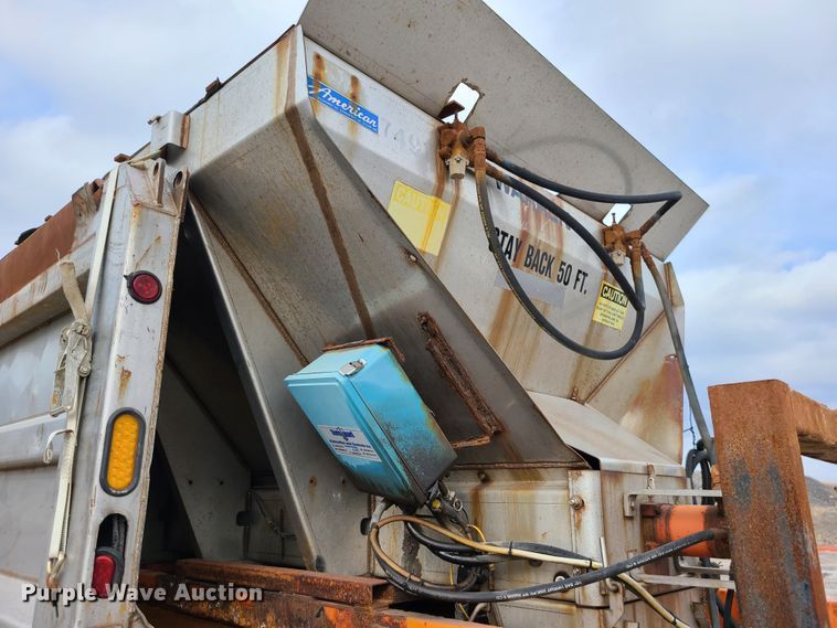 image for item DN2609 2007 International 7600  dump truck