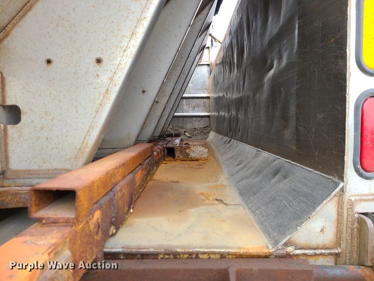 image for item DN2609 2007 International 7600  dump truck