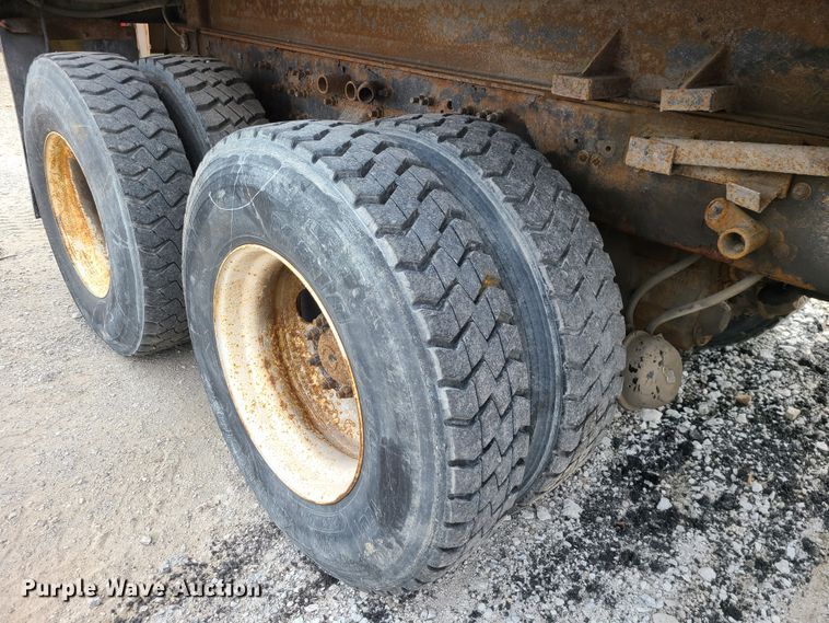 image for item DN2609 2007 International 7600  dump truck