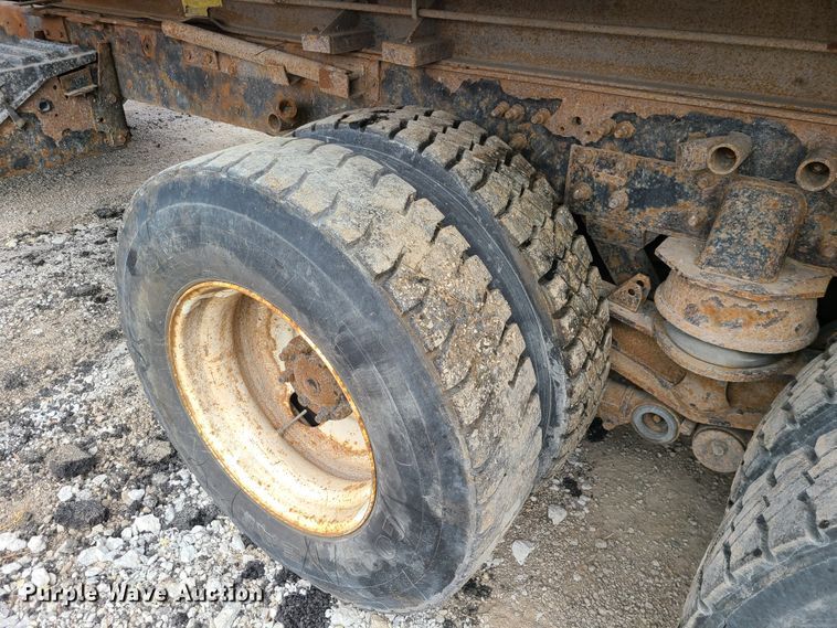 image for item DN2609 2007 International 7600  dump truck