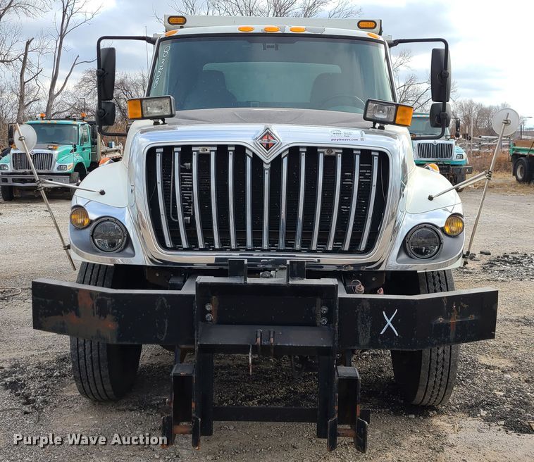 image for item DN2610 2012 International WorkStar 7400  dump truck