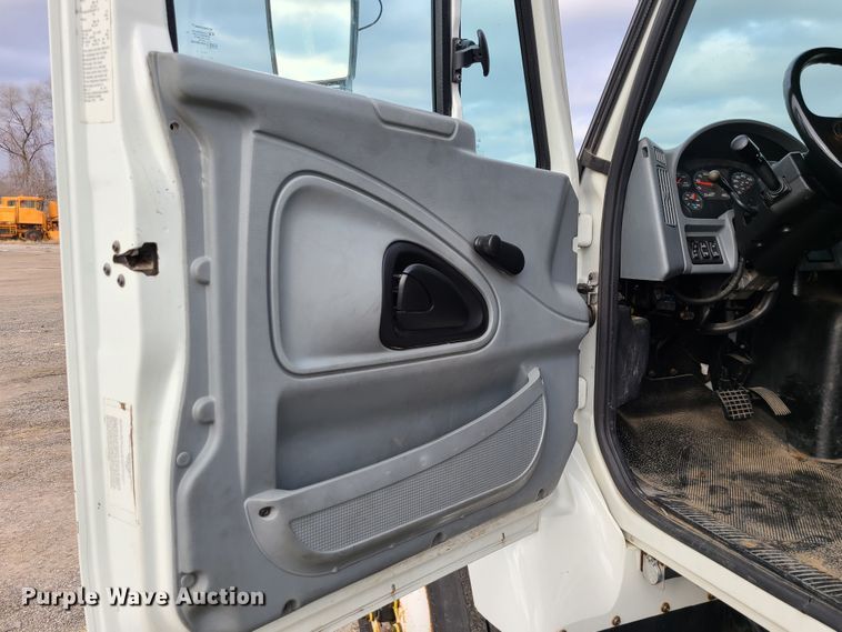 image for item DN2610 2012 International WorkStar 7400  dump truck