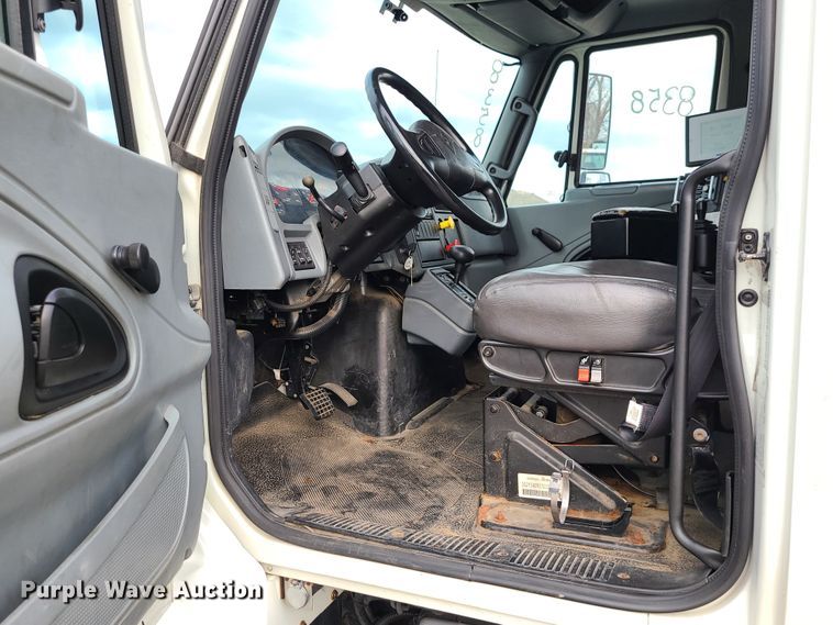 image for item DN2610 2012 International WorkStar 7400  dump truck