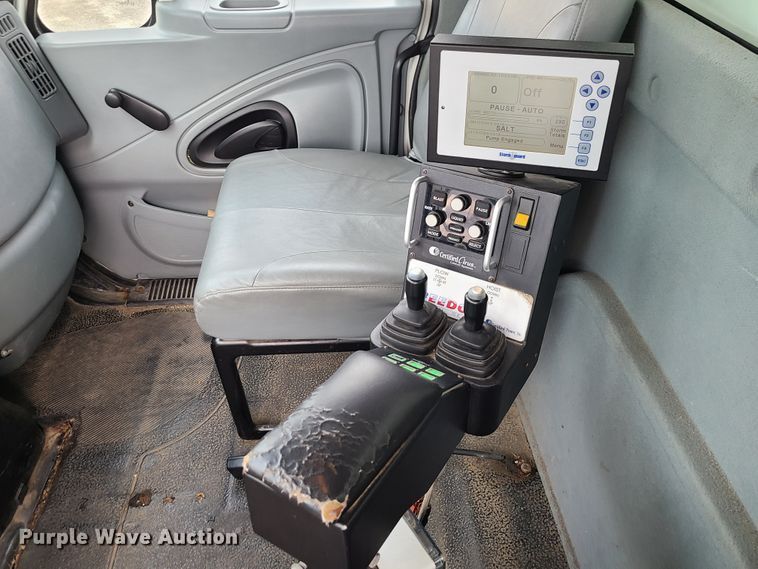 image for item DN2610 2012 International WorkStar 7400  dump truck