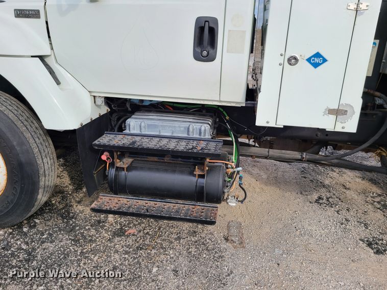 image for item DN2610 2012 International WorkStar 7400  dump truck