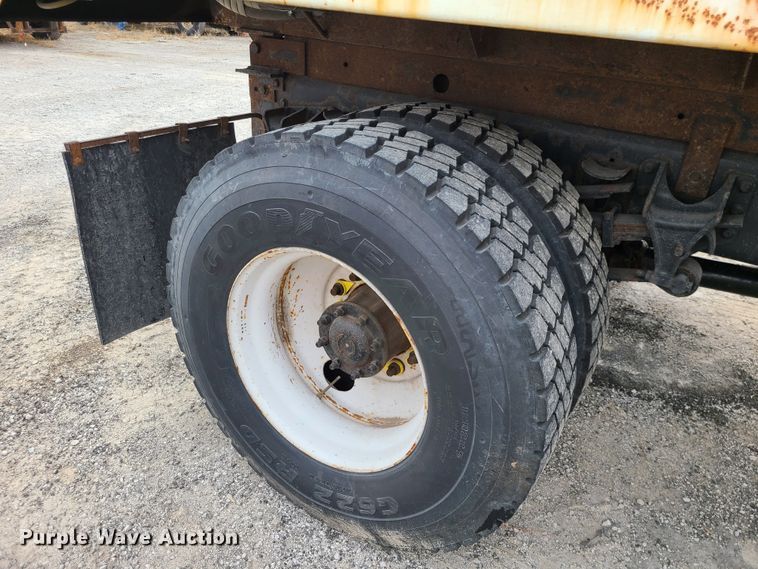 image for item DN2610 2012 International WorkStar 7400  dump truck