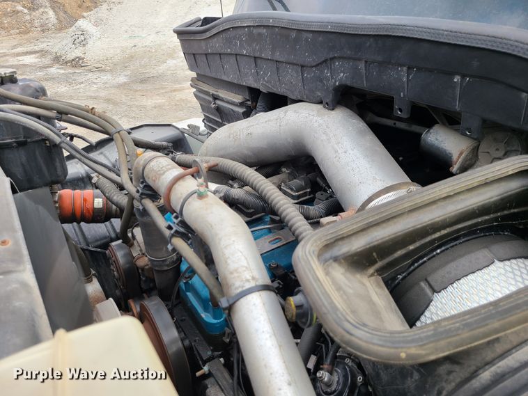 image for item DN2610 2012 International WorkStar 7400  dump truck