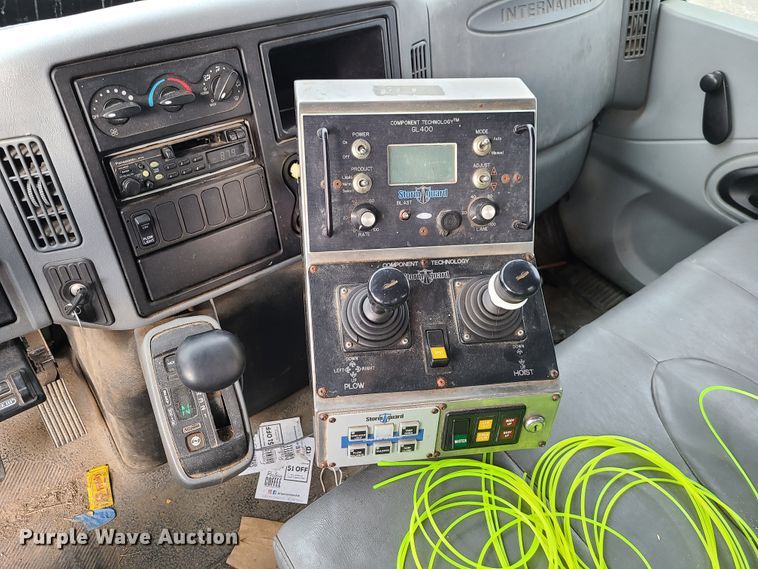 image for item DN2611 2007 International 7300  dump truck