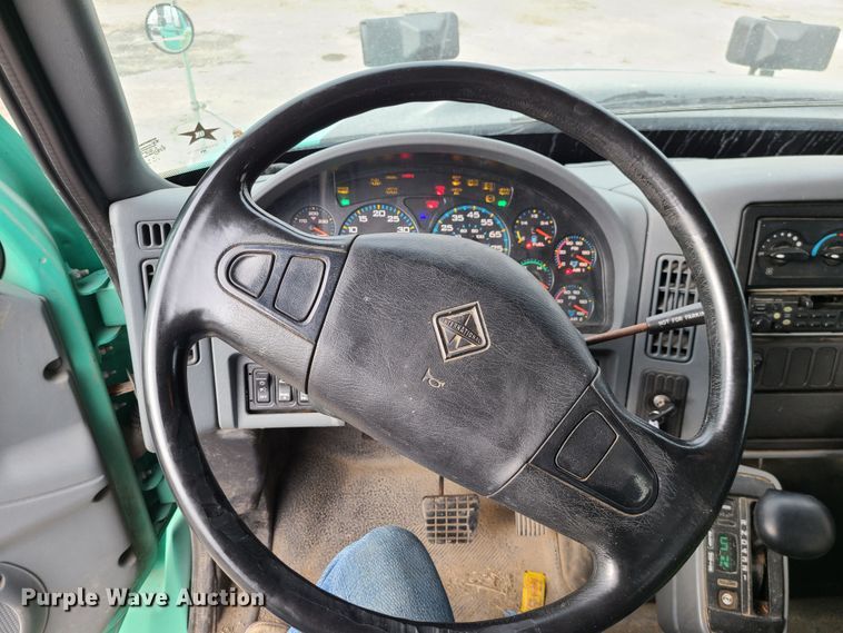 image for item DN2611 2007 International 7300  dump truck