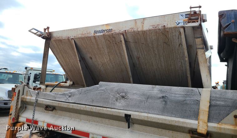 image for item DN2611 2007 International 7300  dump truck