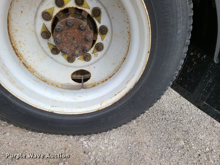 image for item DN2611 2007 International 7300  dump truck