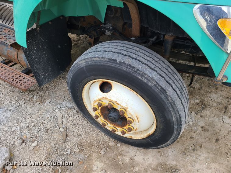 image for item DN2611 2007 International 7300  dump truck